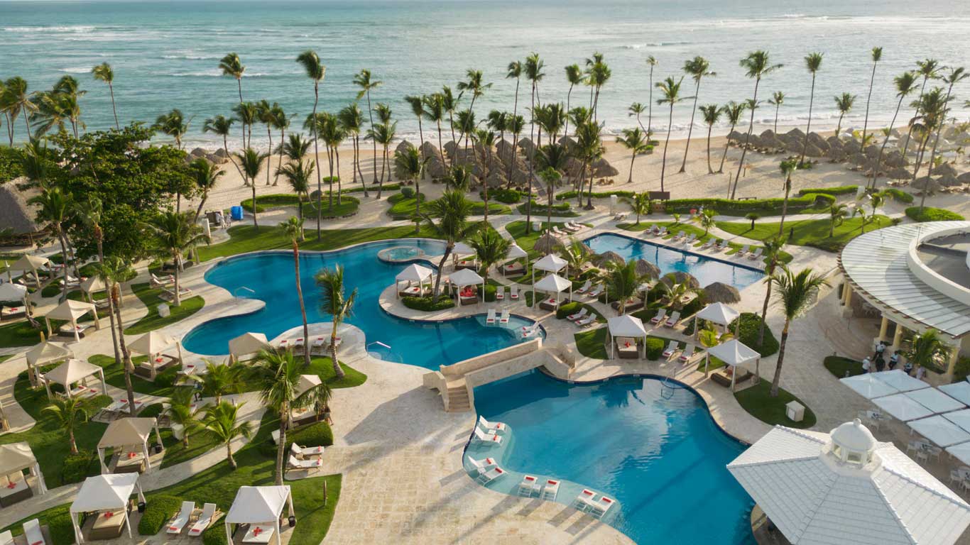 Iberostar Grand Bávaro adults-only all-inclusive luxury resort with pristine beach, colonial architecture, and refined elegance in Bávaro, Punta Cana.