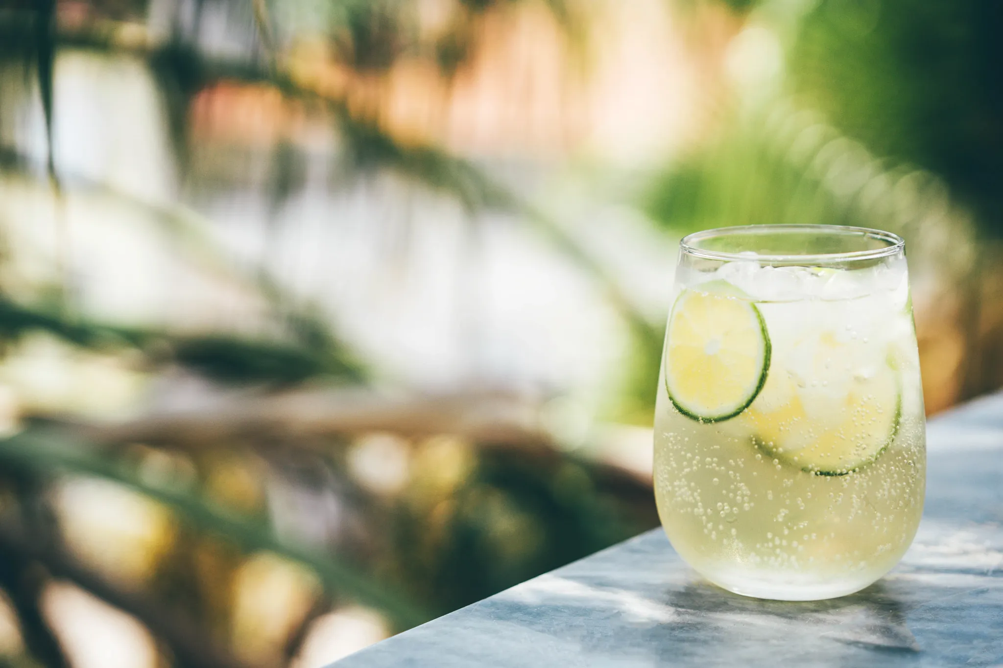 Serenity bar at Hyatt Vivid Punta Cana featuring a tranquil poolside setting, comfortable lounge seating, and a calm, relaxing atmosphere.